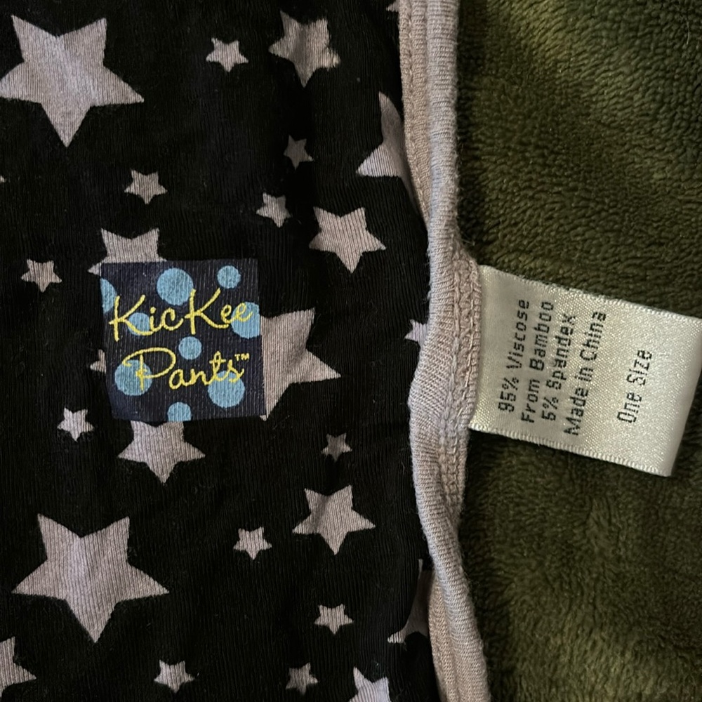 EUC Kickee Pants Swaddle Baby Blanket
